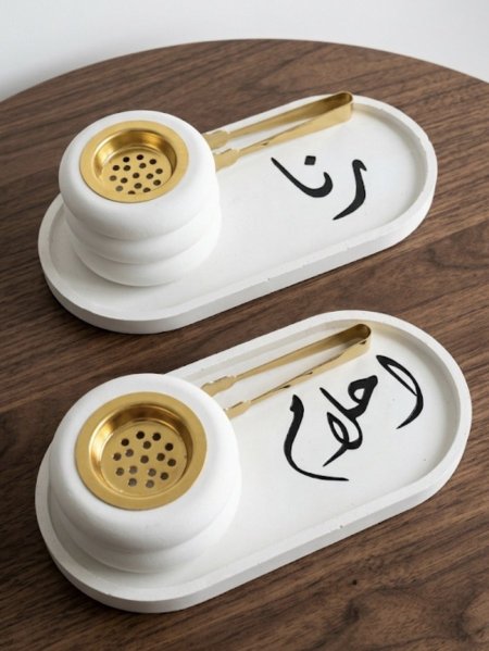 مبخرة مع صحن مع اسم