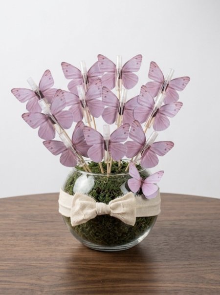 فراشة معطرة مع عصا